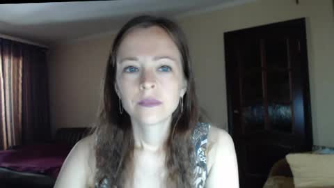 Snapshot of evangeline06 chatting on 8, 6, 2026 YourMistress online show from 8, 6, 2026