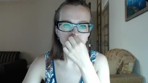 Snapshot of evangeline06 chatting on 13, 7, 2026 YourMistress online show from 13, 7, 2026