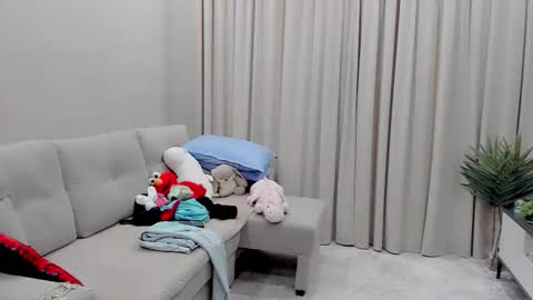 evanonsense online show from 28, 9, 2025