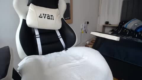 Evan online show from 22, 2, 2025