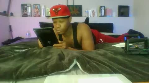 evanschris2048 online show from 6, 3, 2025