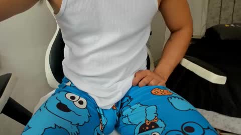 Snapshot of evanss_king chatting on 14, 11, 2025 Mateo and Valerio online show from 14, 11, 2025