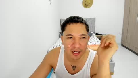 Snapshot of evanss_king chatting on 14, 7, 2026 Mateo and Valerio online show from 14, 7, 2026