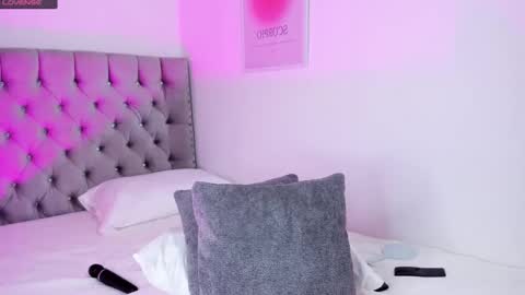 Eva Olimpo online show from 20, 12, 2025