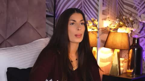 EvaRhea online show from 28, 11, 2025