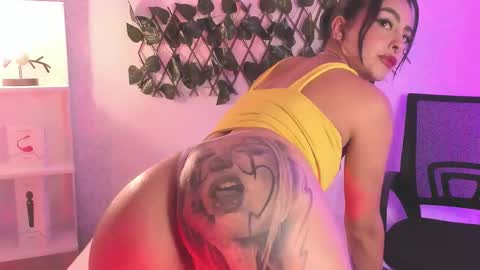 Snapshot of evaritz__ chatting on 3, 12, 2025 EVARITZ online show from 3, 12, 2025