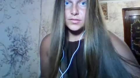 Snapshot of evasapples2026 chatting on 18, 7, 2026 evasapples2026 online show from 18, 7, 2026