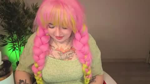 Snapshot of evathewitcher chatting on 26, 6, 2026 EvaTheWitcher online show from 26, 6, 2026