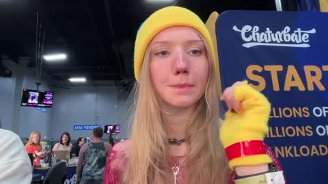 Snapshot of eve003300 chatting on 24, 10, 2025 Goddess Eve online show from 24, 10, 2025