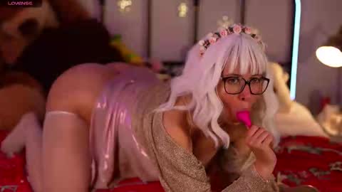 Evechuuu online show from 19, 9, 2025