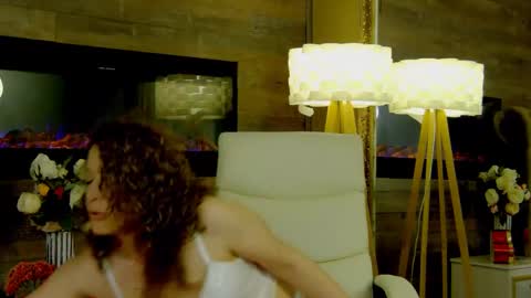 Snapshot of evehamilton chatting on 11, 2, 2025 EveHamilton online show from 11, 2, 2025