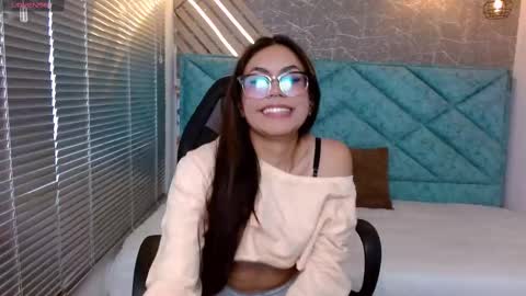Snapshot of eveline_figeroa chatting on 8, 3, 2025 Eveline online show from 8, 3, 2025