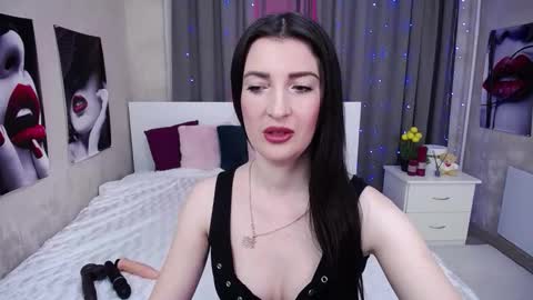 Evelin online show from 5, 3, 2026