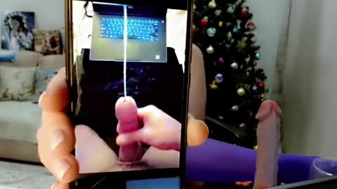 Snapshot of evelove33 chatting on 31, 1, 2025 evelove online show from 31, 1, 2025