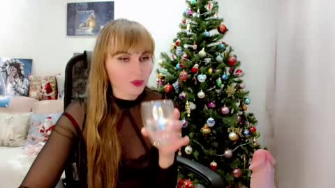 Snapshot of evelove33 chatting on 1, 2, 2025 evelove online show from 1, 2, 2025