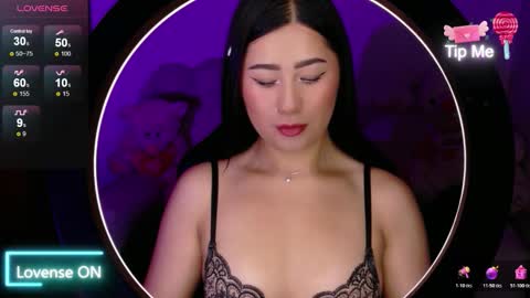 Evelyn online show from 26, 11, 2025