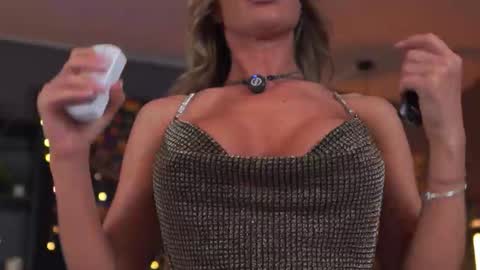 Evelyn online show from 9, 3, 2026