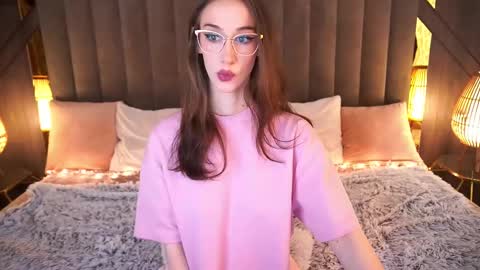 Snapshot of evelyn_rush1 chatting on 24, 2, 2025 evelyn rush1 online show from 24, 2, 2025