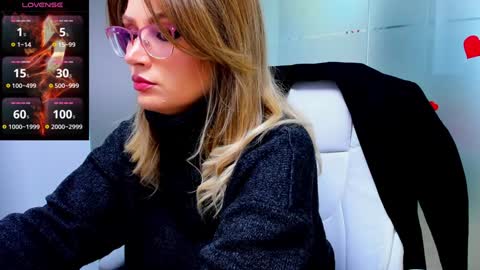 evelyne_rose online show from 16, 1, 2025