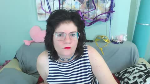 Everly online show from 11, 12, 2024