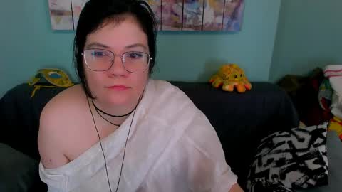 Everly online show from 15, 4, 2026