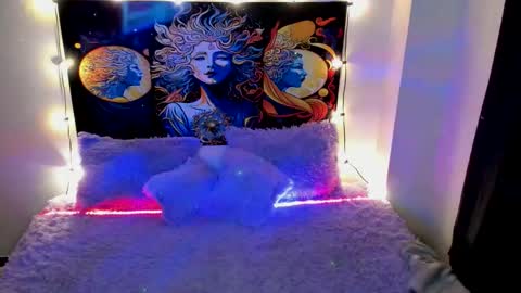 Snapshot of evie99_ chatting on 10, 11, 2025 Evie99 online show from 10, 11, 2025