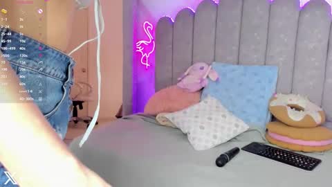 My name is Evie  nice to meet you  really get to know me better private is open  online show from 17, 11, 2025