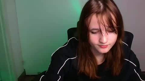 Evie online show from 10, 11, 2025