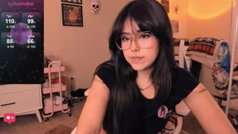 Snapshot of evie_luna chatting on 6, 12, 2024 Evie Luna online show from 6, 12, 2024