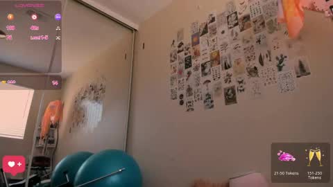 Snapshot of evie_luna chatting on 10, 5, 2026 Evie Luna online show from 10, 5, 2026