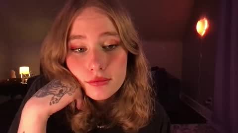 Evie3 online show from 18, 12, 2024