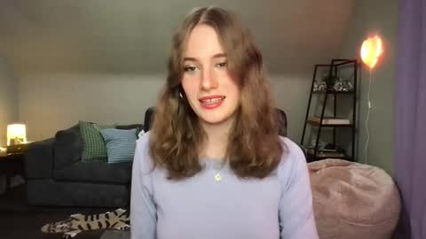 Evie3 online show from 13, 2, 2025