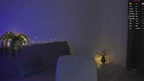 Snapshot of eviesapphire chatting on 26, 11, 2025 Sofia online show from 26, 11, 2025