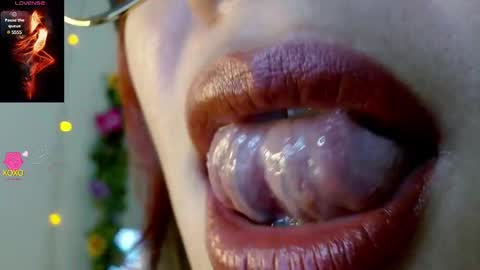 Snapshot of evolethmontenegros chatting on 23, 12, 2024 Evoleth online show from 23, 12, 2024