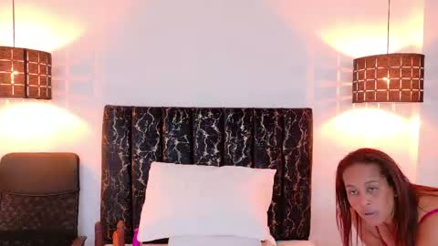 evvaa_moon online show from 17, 4, 2026