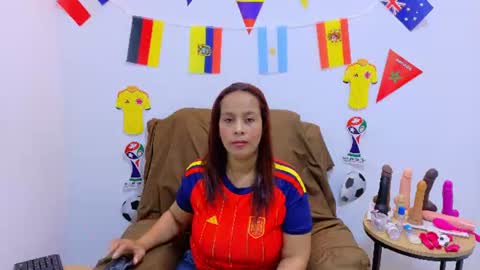 Snapshot of evvaa_moon chatting on 10, 7, 2026 evvaa_moon online show from 10, 7, 2026