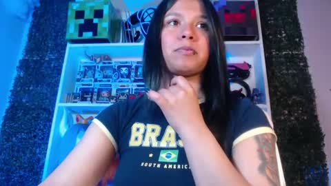 Snapshot of evybubbles_ chatting on 16, 6, 2026 Im Evy online show from 16, 6, 2026