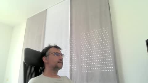 Snapshot of exhibit77 chatting on 1, 6, 2026 exhibit77 online show from 1, 6, 2026