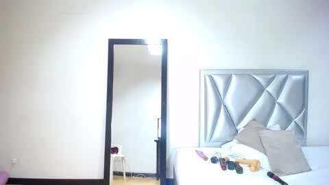 exotic_karmella online show from 19, 2, 2025