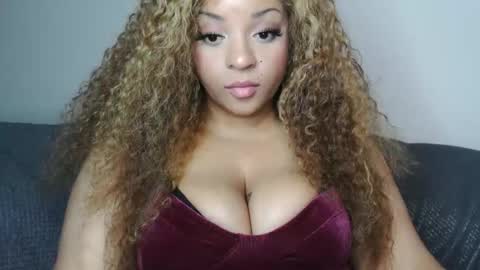 Snapshot of exoticempress18 chatting on 20, 3, 2026 Paris online show from 20, 3, 2026