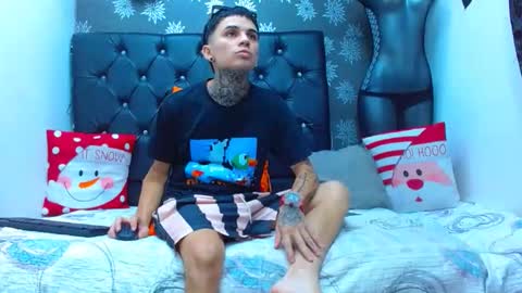 Snapshot of exotichot_couple chatting on 26, 12, 2024 exotichot_couple online show from 26, 12, 2024