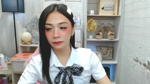 exotictssavie online show from 26, 11, 2025