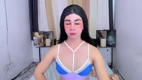 Snapshot of expensive_elise chatting on 28, 6, 2026 expensive_elise online show from 28, 6, 2026