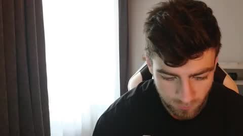 Snapshot of exstayz chatting on 16, 12, 2025 Sweetheart online show from 16, 12, 2025