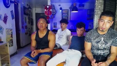 Snapshot of extrangers chatting on 17, 12, 2024 extrangers online show from 17, 12, 2024