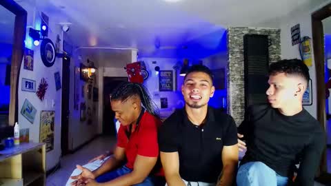 Snapshot of extrangers chatting on 24, 12, 2024 extrangers online show from 24, 12, 2024