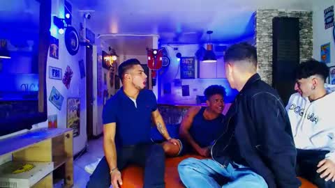 Snapshot of extrangers chatting on 29, 12, 2024 extrangers online show from 29, 12, 2024