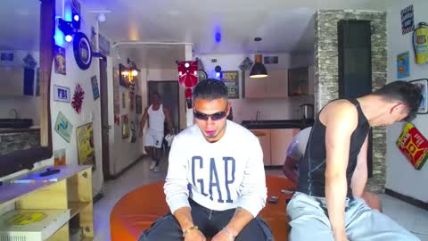 Snapshot of extrangers chatting on 31, 1, 2025 extrangers online show from 31, 1, 2025