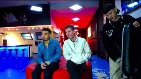 Snapshot of extrangers chatting on 16, 9, 2025 extrangers online show from 16, 9, 2025