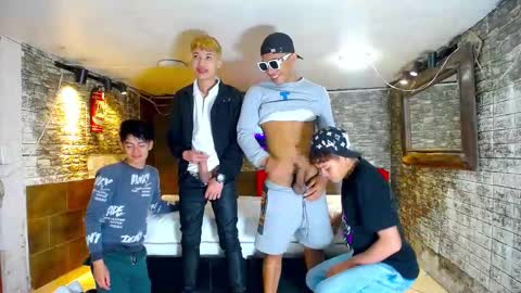 Snapshot of extrangers chatting on 3, 10, 2025 extrangers online show from 3, 10, 2025